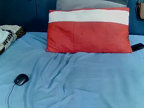 MilkyBoobs7 online show from 14, 12, 2025