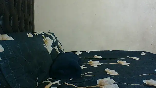 BustyBabyJ online show from 24, 10, 2025