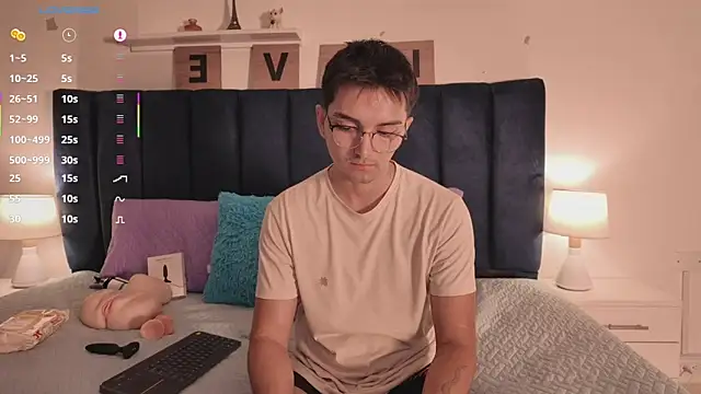 Archie 77 online show from 25, 2, 2026