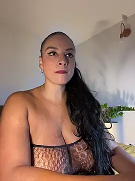 Snapshot of Lena-Williamss chatting on 2, 7, 2026 Lena-Williamss online show from 2, 7, 2026