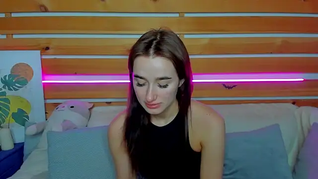 Snapshot of Evis_Dailyy chatting on 19, 12, 2025 Evis Dailyy online show from 19, 12, 2025