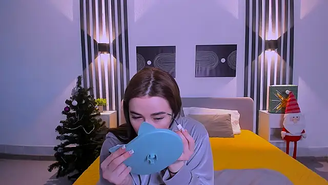 Snapshot of Evis_Dailyy chatting on 8, 1, 2026 Evis Dailyy online show from 8, 1, 2026