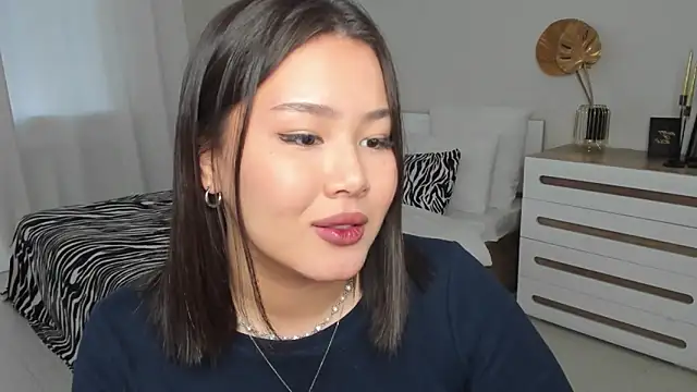 Snapshot of Brunette_Charm chatting on 31, 3, 2026 Brunette Charm online show from 31, 3, 2026