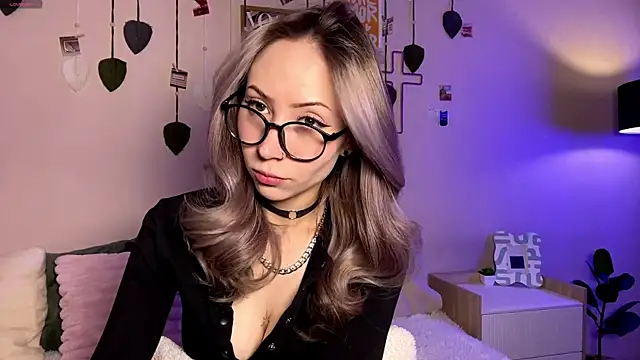 sun under skyy online show from 5, 5, 2026