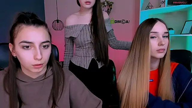 mila firee online show from 17, 3, 2026