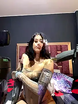 MiaTozier online show from 16, 12, 2025