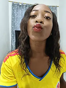 Snapshot of Sophia_Moons_ chatting on 4, 7, 2026 Sophia Moons online show from 4, 7, 2026