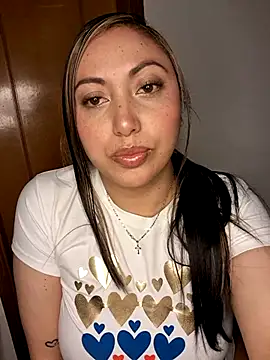 LizzCarter  online show from 28, 6, 2026