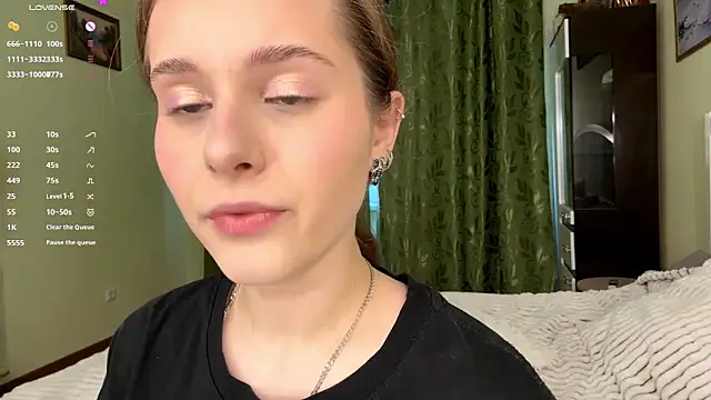 MiaBlanko online show from 1, 2, 2026