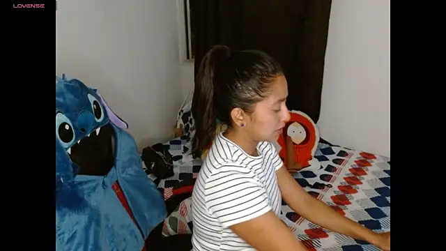 NovahPerotti online show from 4, 4, 2026