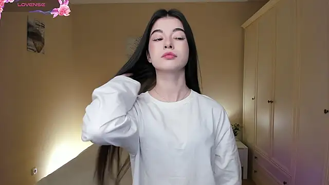 LisaColee online show from 23, 2, 2026