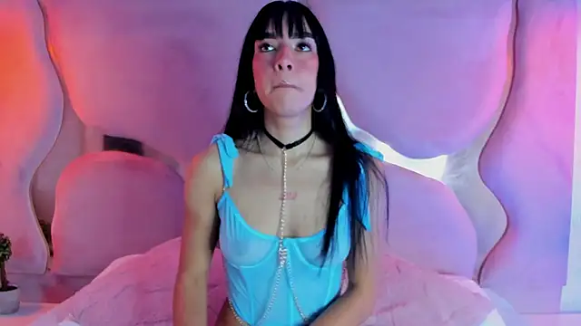 lunajones   online show from 13, 12, 2025