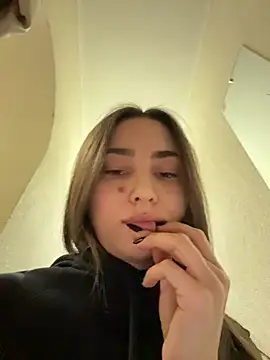 Snapshot of Lina_________ chatting on 19, 1, 2026 Lina online show from 19, 1, 2026