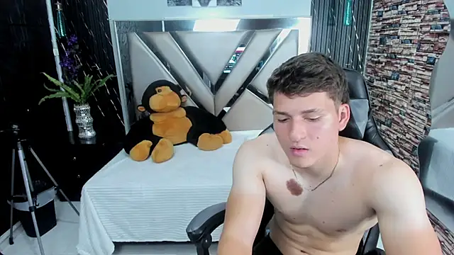 Marcus Fits online show from 5, 1, 2026