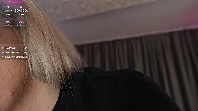 Snapshot of creampussyy chatting on 18, 2, 2025 creampussyy online show from 18, 2, 2025