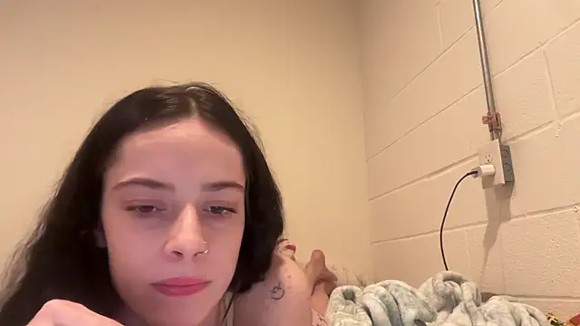 Snapshot of faithluvv chatting on 6, 1, 2026 faithluvv online show from 6, 1, 2026