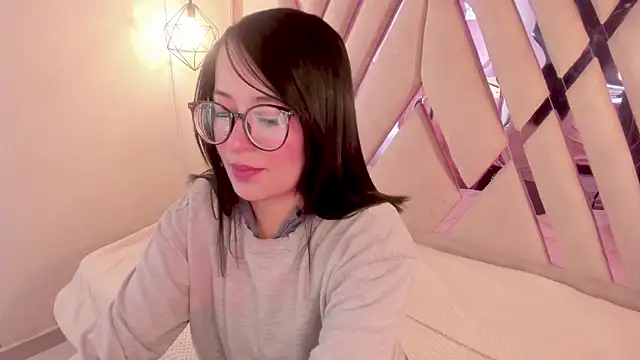 Lovely-martina online show from 25, 2, 2026