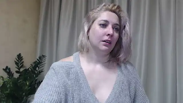 sweetpussy13 online show from 24, 1, 2025
