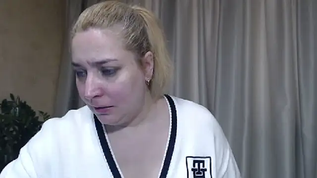 sweetpussy13 online show from 20, 2, 2026