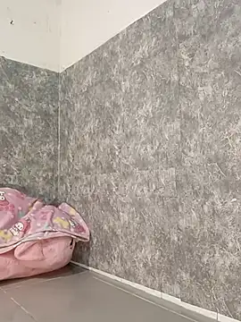 lavi-cute online show from 3, 2, 2026