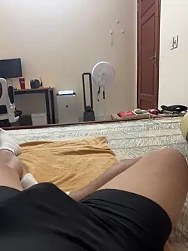 Snapshot of battman4488 chatting on 22, 12, 2025 battman4488 online show from 22, 12, 2025