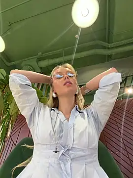 SunnyShiney online show from 5, 6, 2026