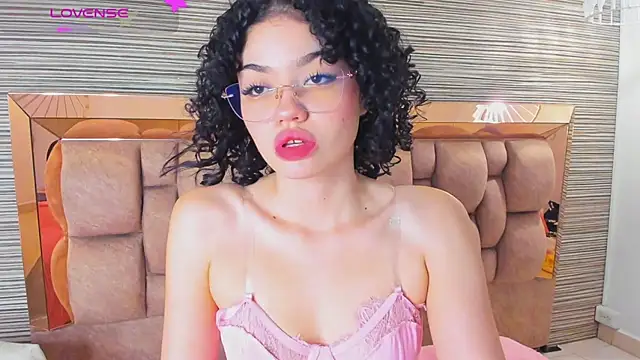 chloe cortez online show from 13, 6, 2026