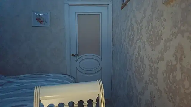 LashandraGiacomelli online show from 15, 12, 2025