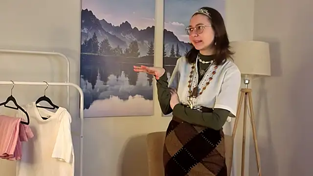 Snapshot of MartyHudon chatting on 15, 12, 2025 MartyHudon online show from 15, 12, 2025