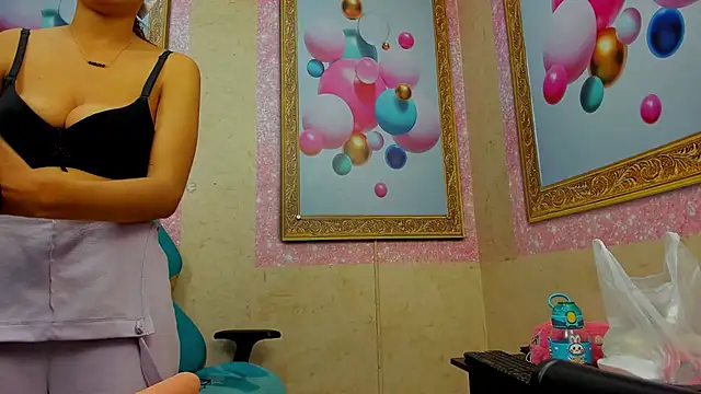 Jadde Greyy  online show from 26, 2, 2026