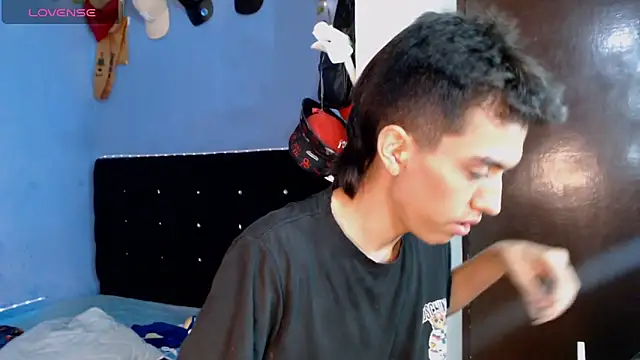 Juan Gomezz26 online show from 17, 5, 2026
