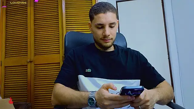 Snapshot of King_meruem chatting on 18, 1, 2026 King meruem online show from 18, 1, 2026