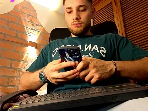 Snapshot of King_meruem chatting on 18, 2, 2026 King meruem online show from 18, 2, 2026