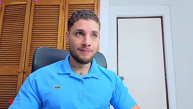 Snapshot of King_meruem chatting on 3, 3, 2026 King meruem online show from 3, 3, 2026