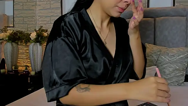 LanaRouse online show from 19, 12, 2025