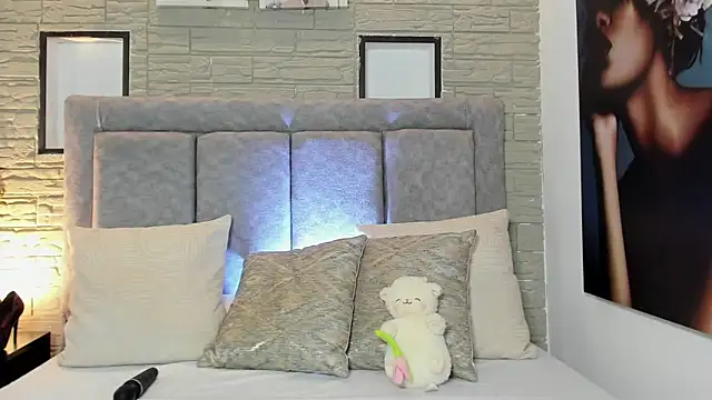 LanaRouse online show from 4, 3, 2026