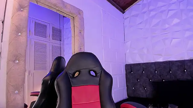 Snapshot of Perla_dl chatting on 25, 3, 2026 Perla dl online show from 25, 3, 2026