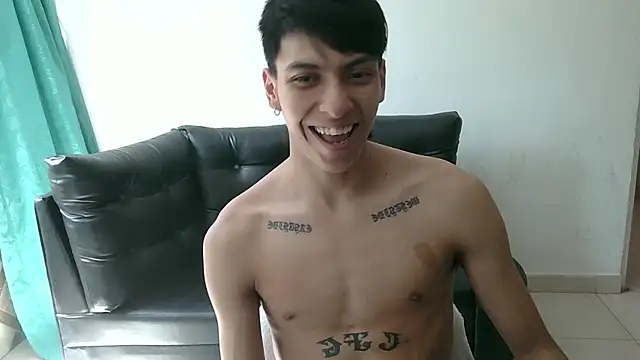 Snapshot of SebasT-sex chatting on 5, 5, 2026 SebasT-sex online show from 5, 5, 2026