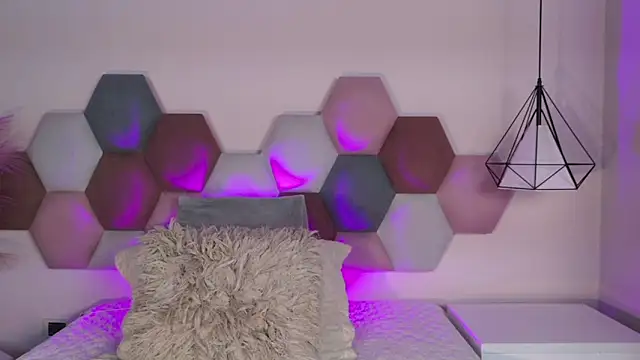 Snapshot of PaulinaSaint chatting on 16, 1, 2026 PaulinaSaint online show from 16, 1, 2026