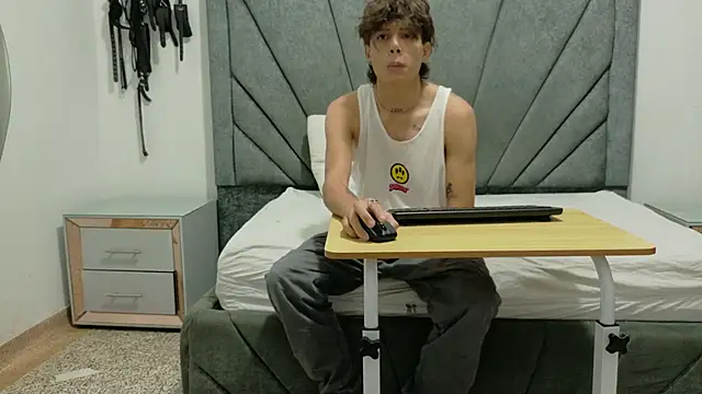 LoganRyder OS online show from 18, 12, 2025