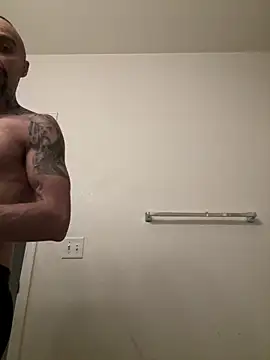 Snapshot of faces818 chatting on 19, 3, 2026 faces818 online show from 19, 3, 2026