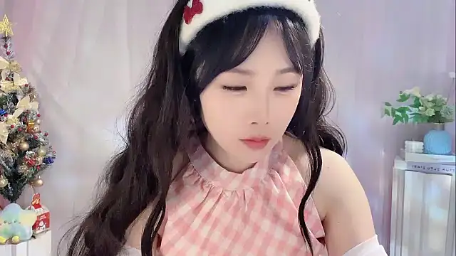 Snapshot of Pinkgirl520 chatting on 21, 12, 2025 Pinkgirl520 online show from 21, 12, 2025