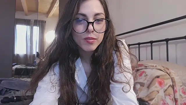 YourSlutQueen online show from 12, 2, 2026
