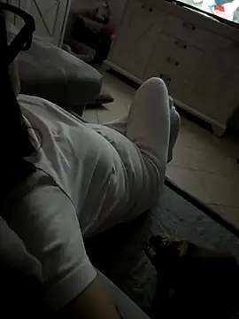 MOGLIEMARIT online show from 22, 12, 2025