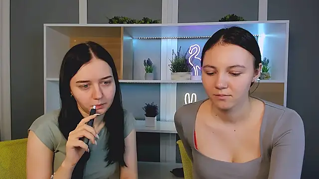 Snapshot of mira_vibe chatting on 8, 2, 2026 mira vibe online show from 8, 2, 2026