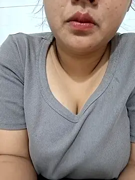 Snapshot of eli-sun chatting on 17, 12, 2025 eli-sun online show from 17, 12, 2025