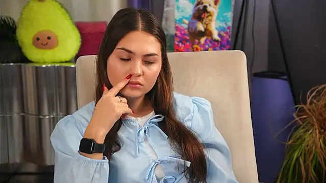 LatonyaButac online show from 19, 12, 2025