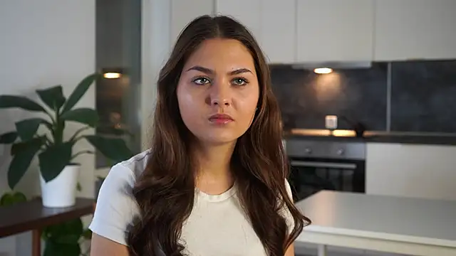 LatonyaButac online show from 22, 12, 2025