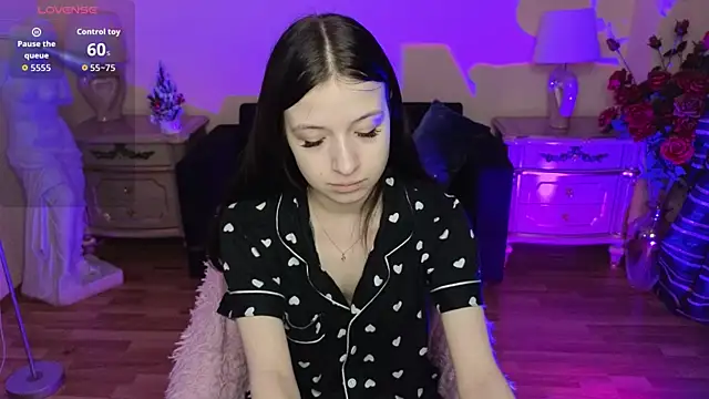 Snapshot of AlicePowells chatting on 6, 1, 2026 AlicePowells online show from 6, 1, 2026