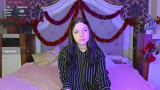 Snapshot of AlicePowells chatting on 9, 1, 2026 AlicePowells online show from 9, 1, 2026